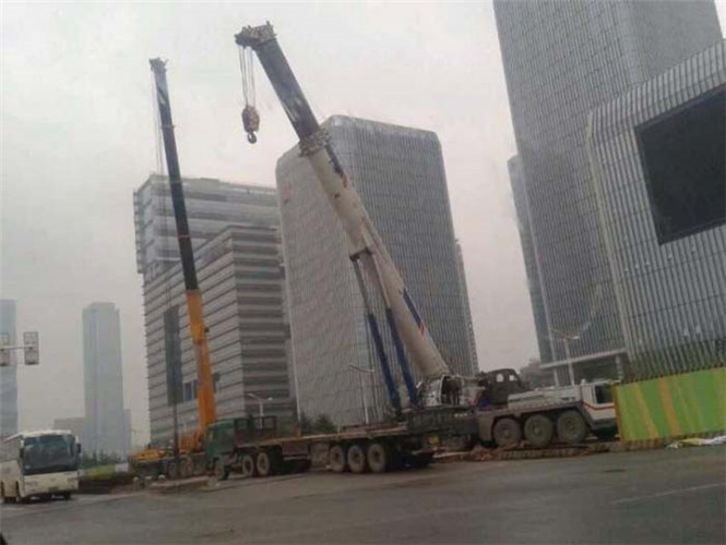 海沧区25吨吊车能吊多重设备？